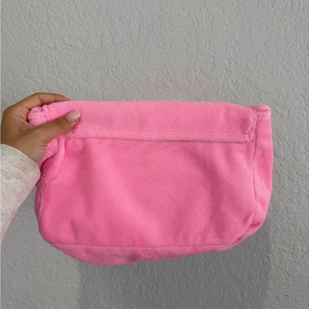 CHANEL Pink Plush Flap Clutch with White CC Logo - Picture 2 of 4